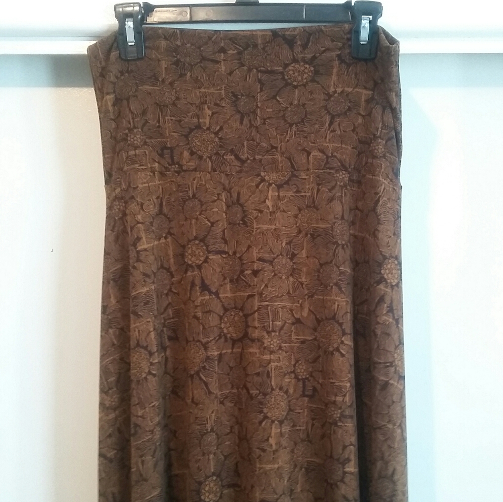 LuLaRoe Maxi in Rare Print S